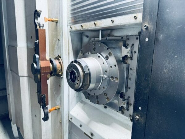 Total 3x Schmid 5-axis horizontal machinening centre complet with robots - Afbeelding 7